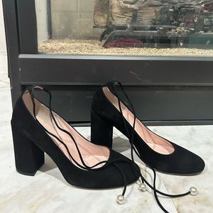 Kate Spade- Pearl heels